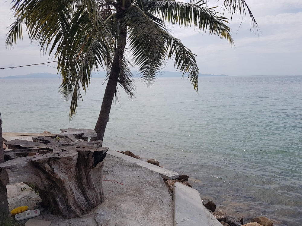 First Villa Beach Resort 62/75