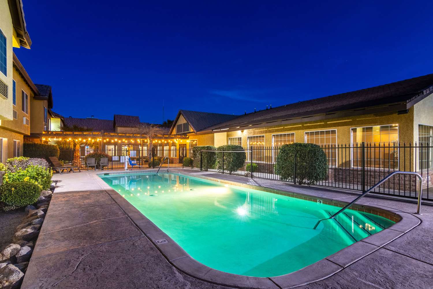 Comfort Inn and Suites Mojave CA 23/46