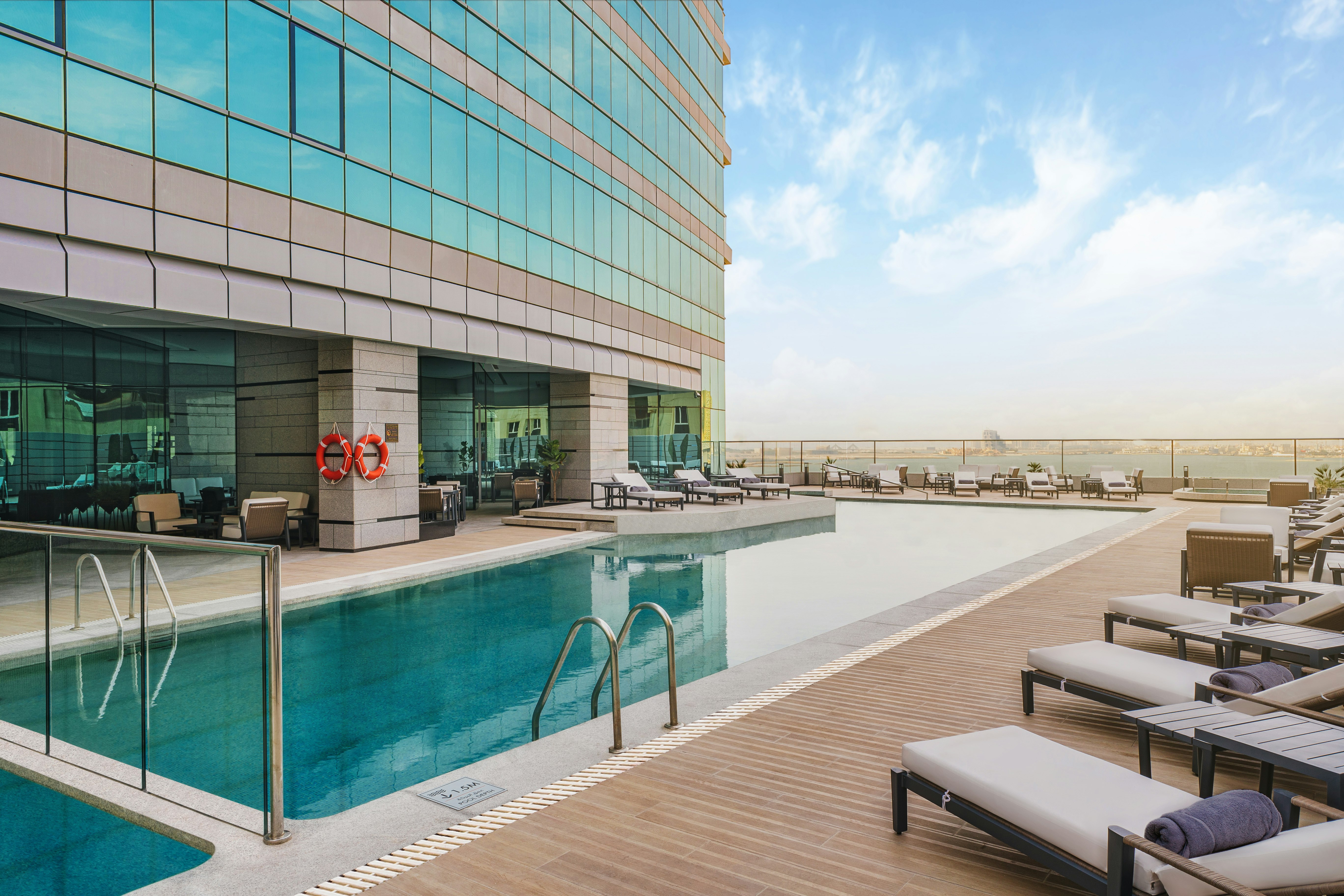 Hilton Bahrain 59/60