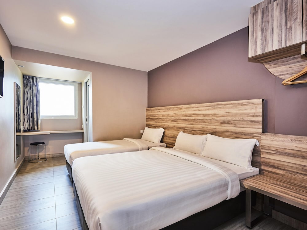 SUPERIOR, DOUBLE BED