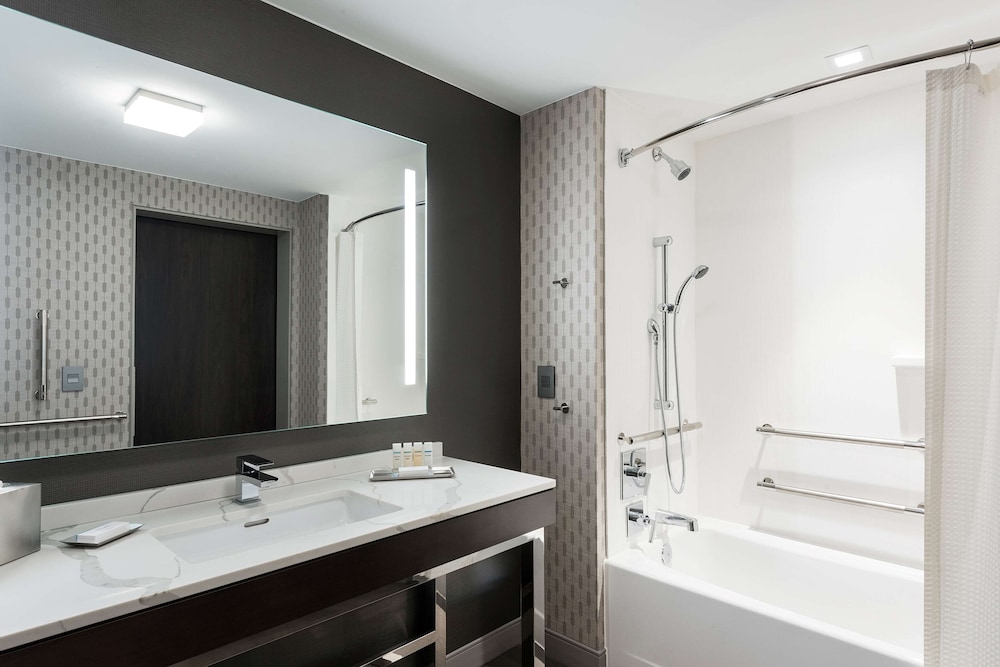Hilton Garden Inn Hanover Lebanon 16/74