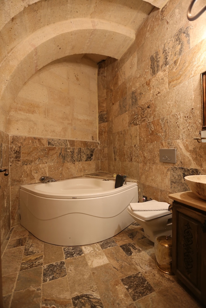 Avanos Suites 24/62