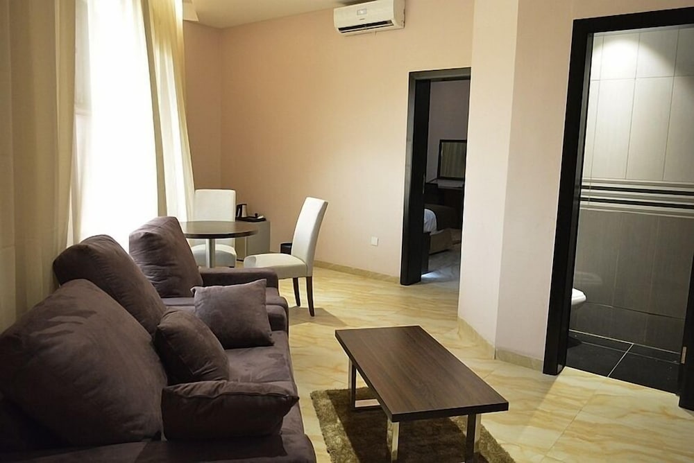 De Santos Hotel Awka 19/32