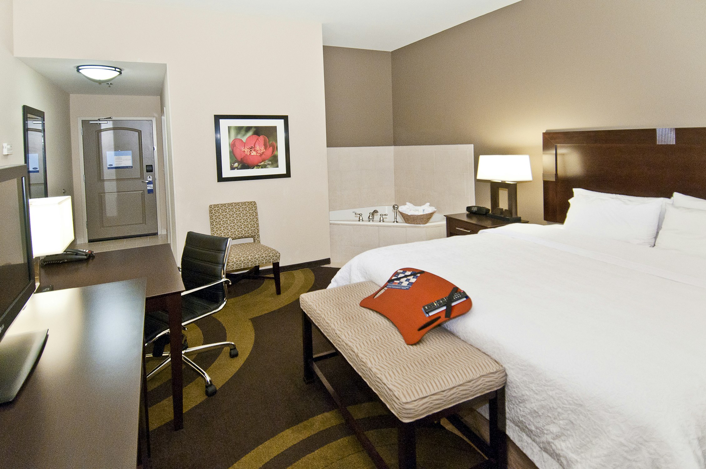 غرفة بسرير كينج، Hampton Inn Maumelle AR 2/2