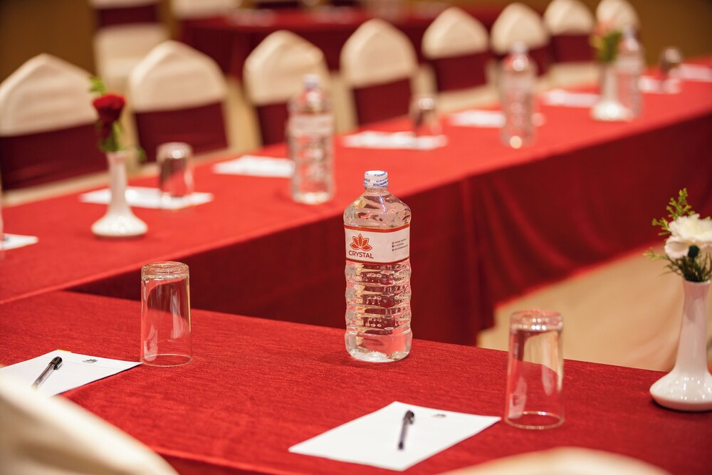 Hotel Crystal Pashupati 62/67