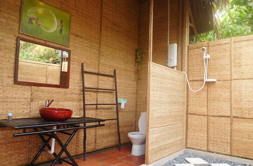 Mekong Ecolodge 7/45