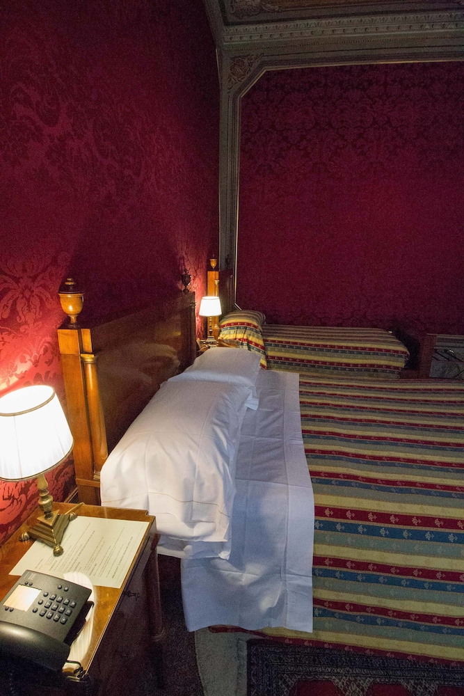 Hotel Palazzo Abadessa 16/50