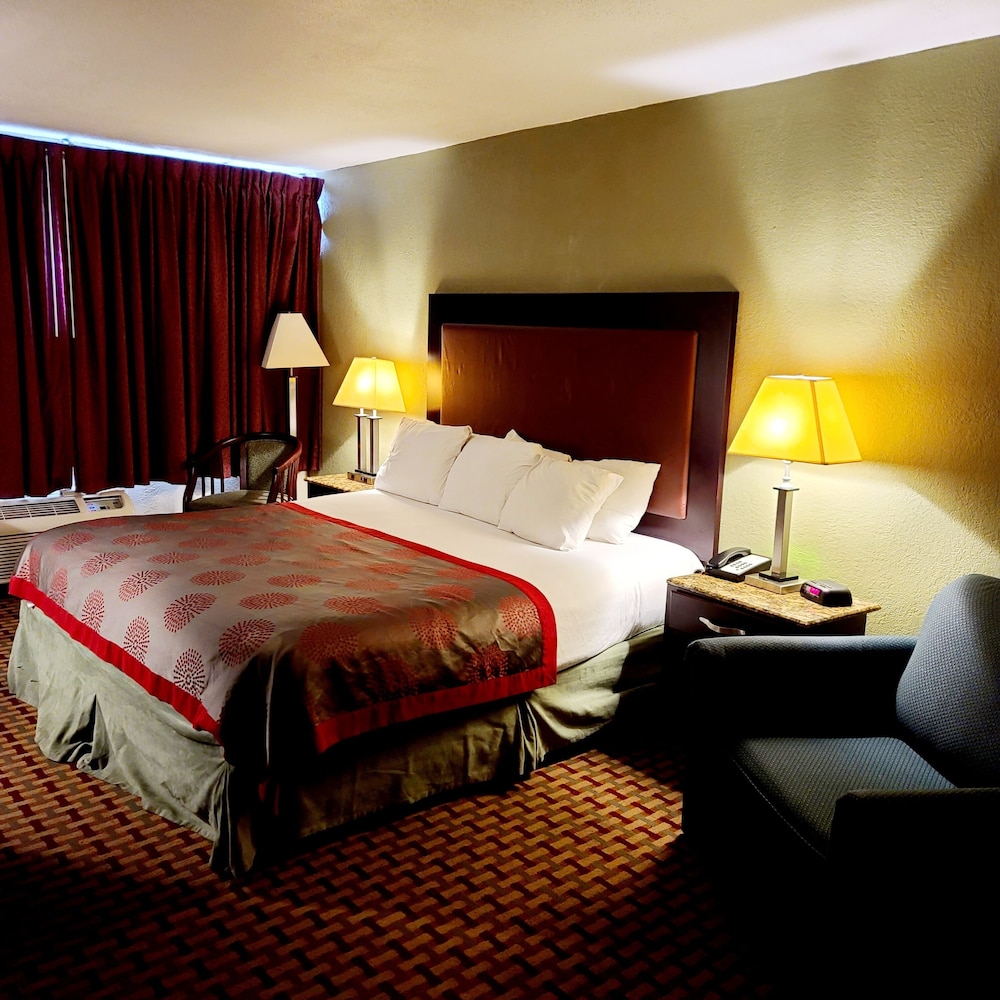 Economy, King Bed
