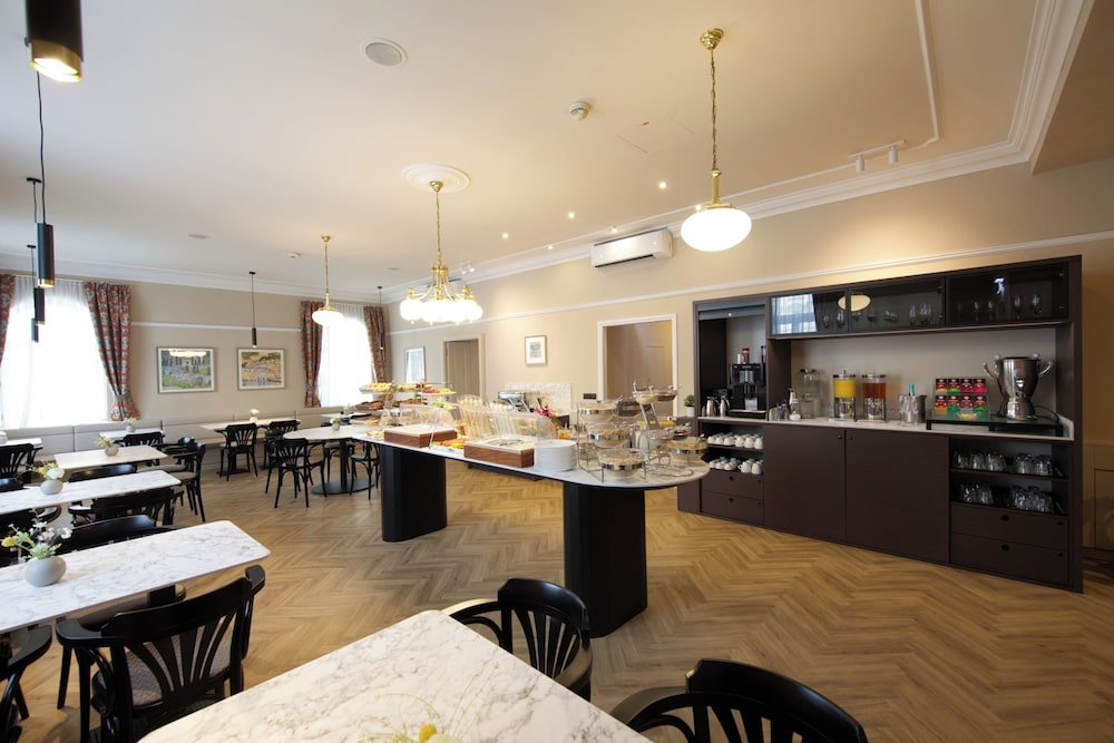 HOTEL DREI KRONEN VIENNA CITY 59/74