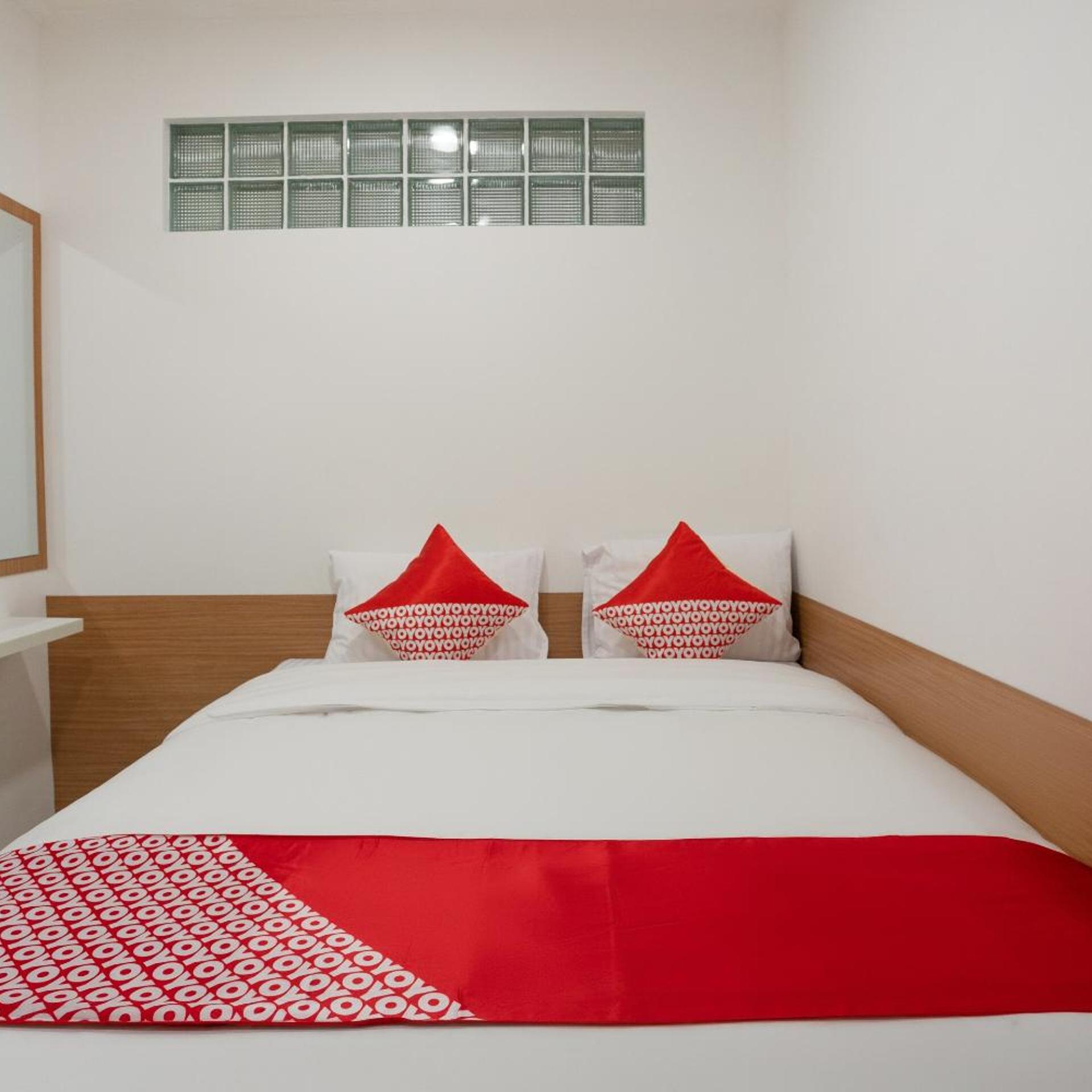 Hotel O Hegarbudhi Residence 13/49
