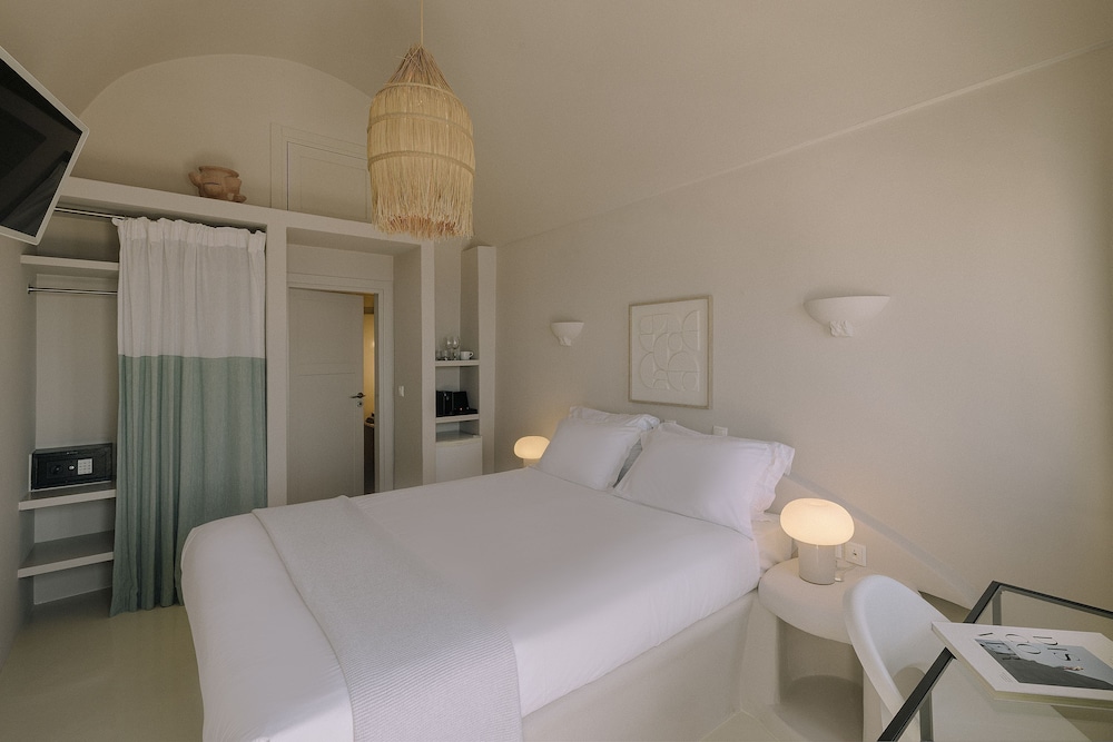 Agave Santorini Design Boutique Hotel 19/49