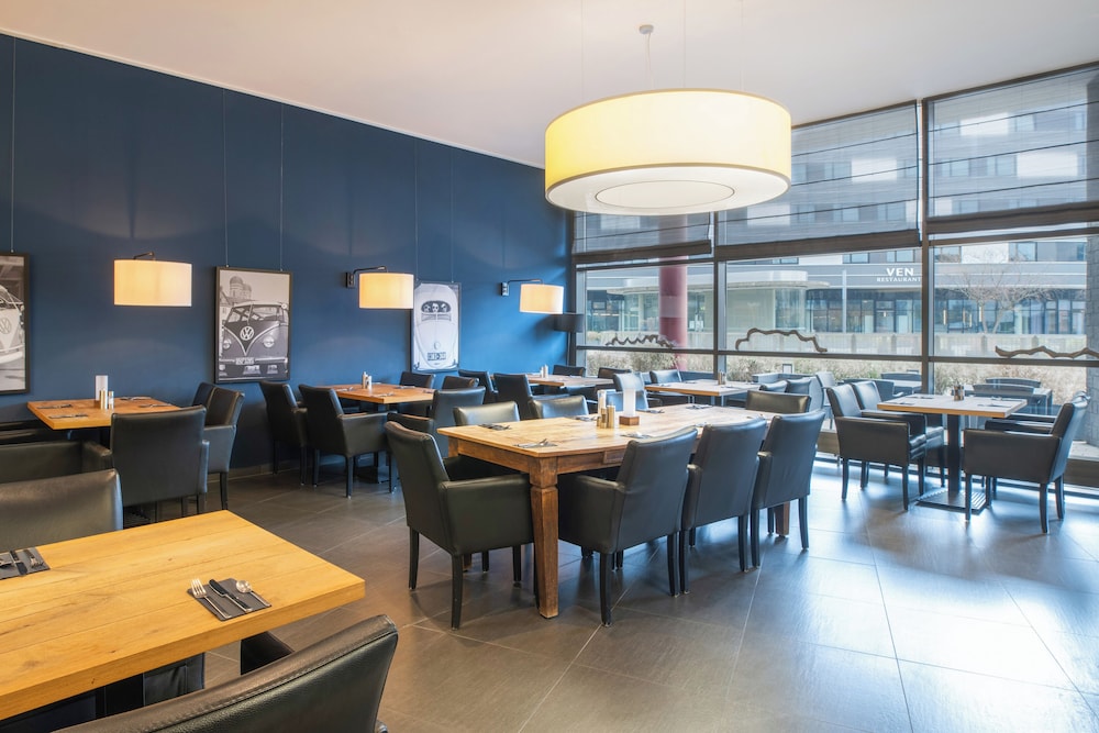 Hotel Wolfsburg Centrum, Affiliated by Melia 44/60