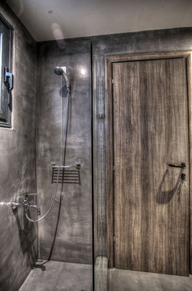 Oniropetra Boutique Hotel 75/75