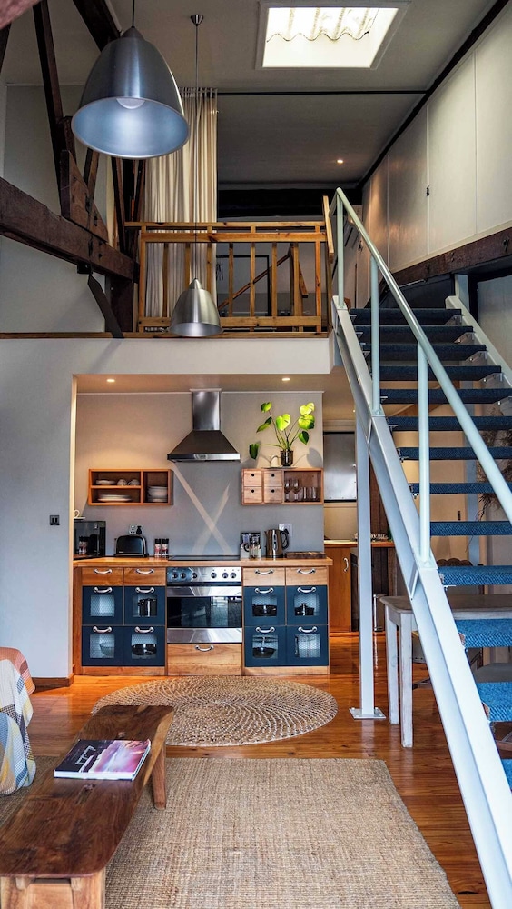 The Lofts Boutique Hotel 10/99
