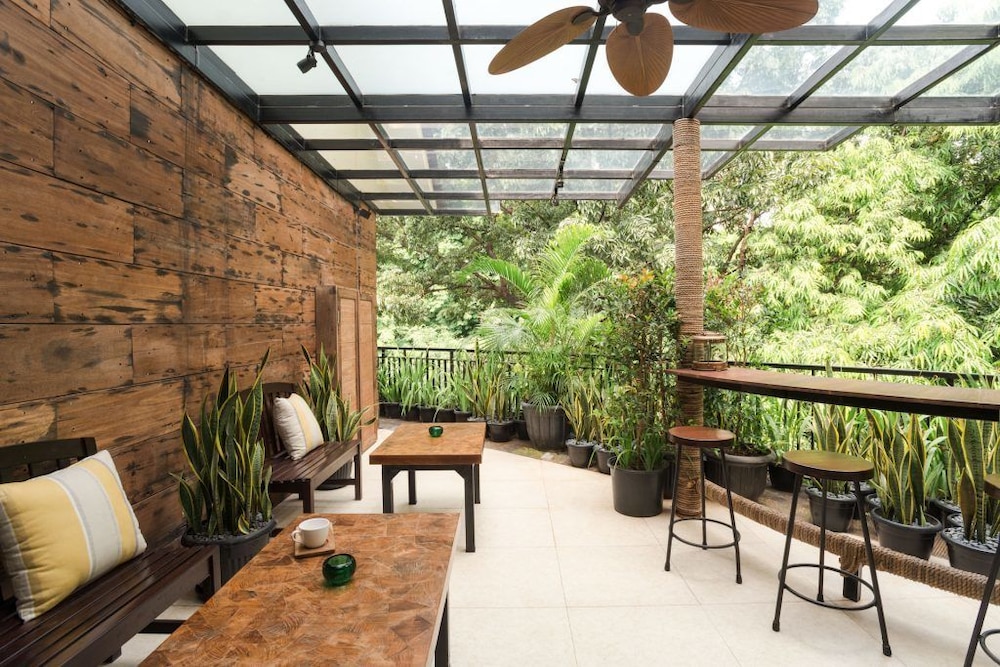 Treehouse Suites 42/50