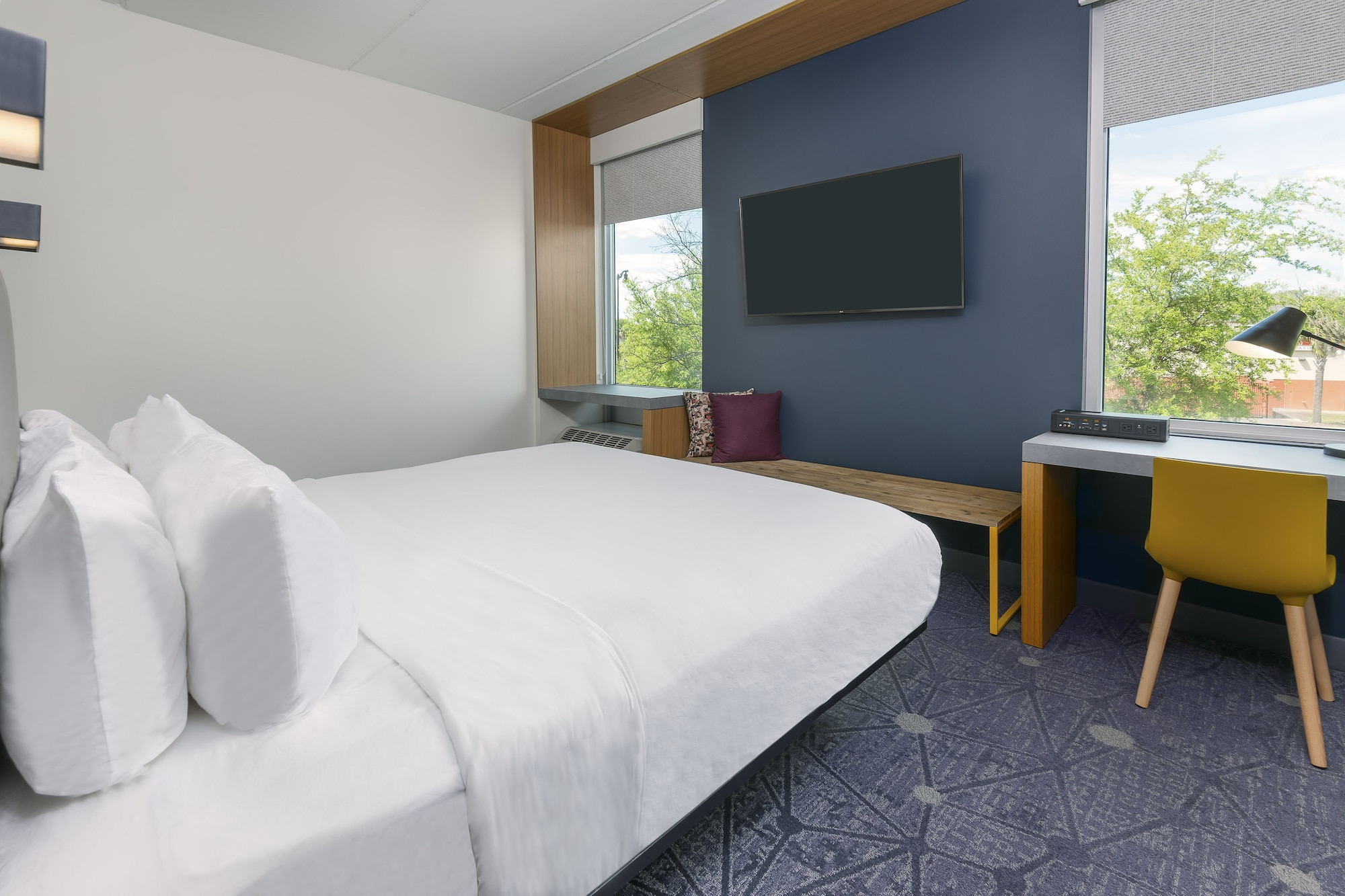 Aloft, King Bed