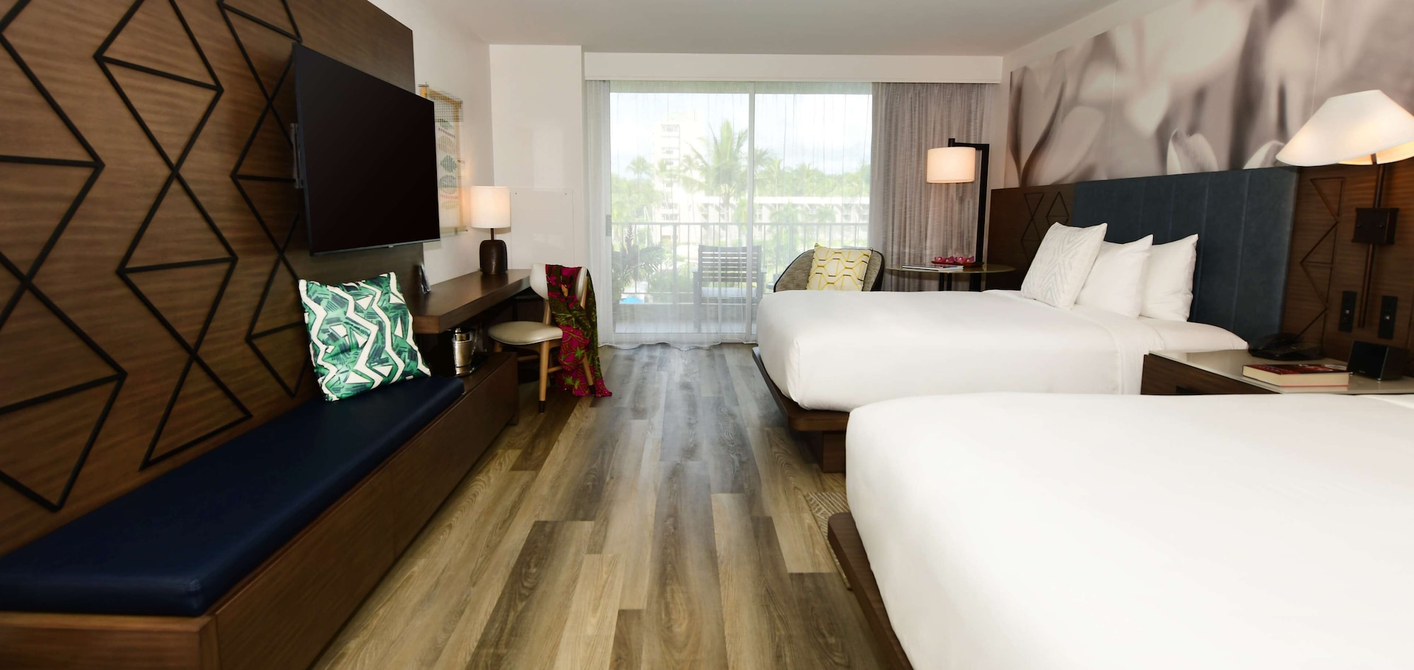Room, 2 Queen Beds, Garden View
