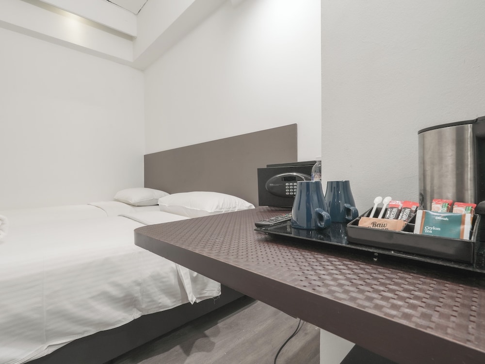 A Hotel Dickson 40/50