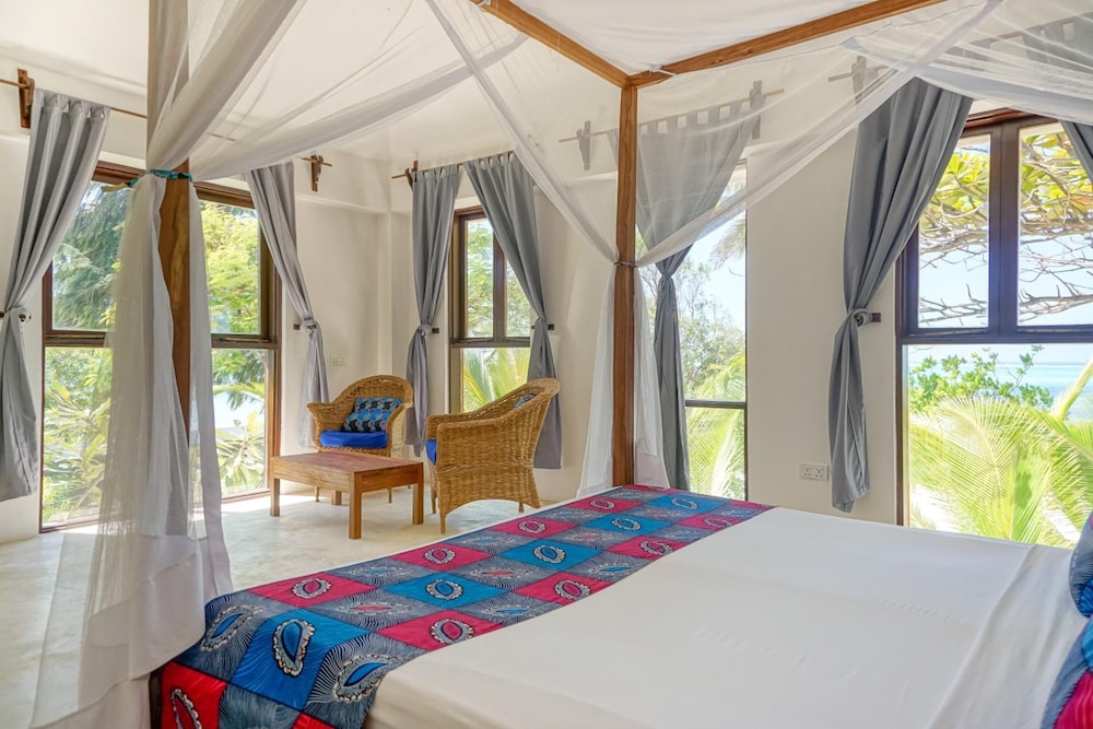 Indigo Beach Zanzibar 24/75