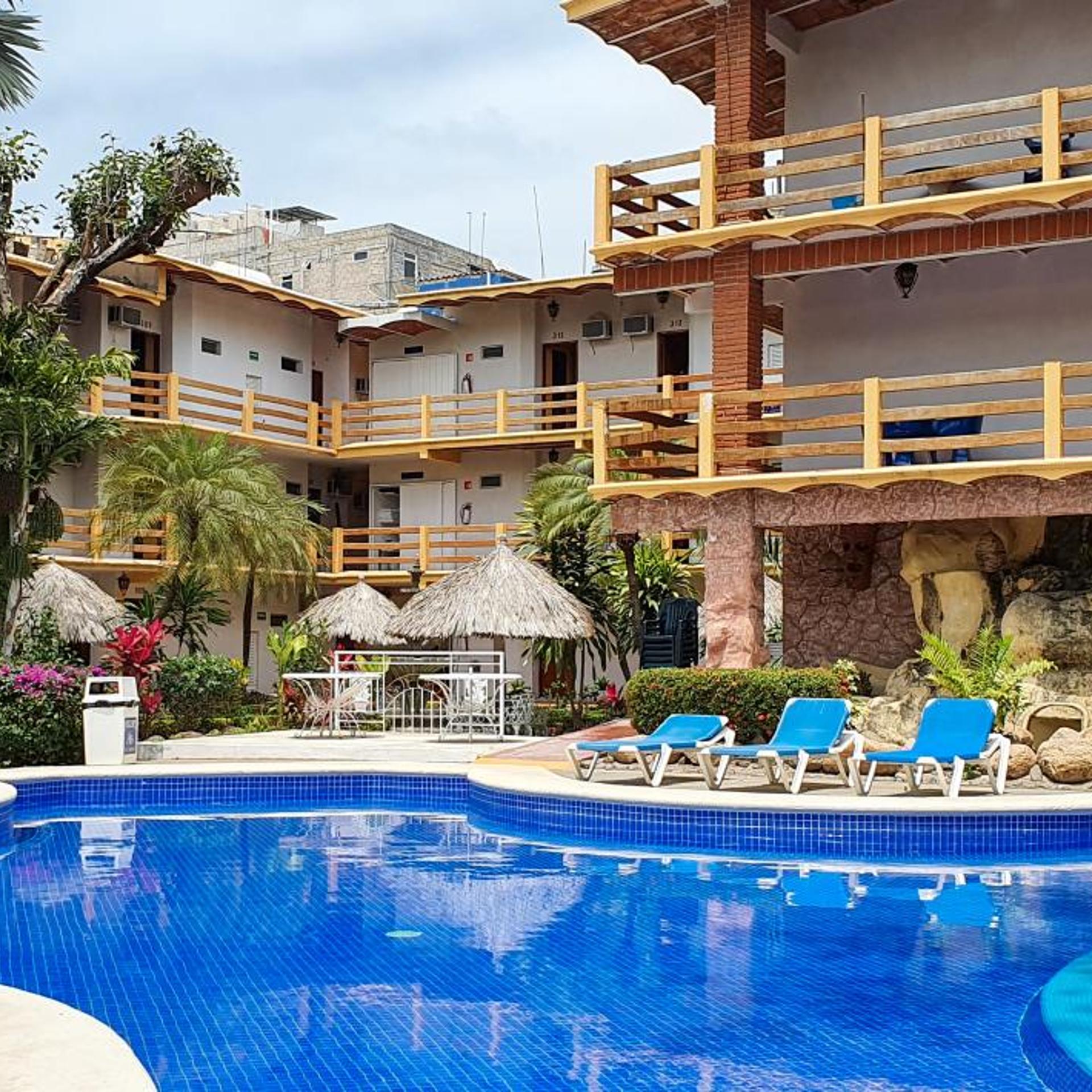 Hotel y Bungalows As de Oros 6/63