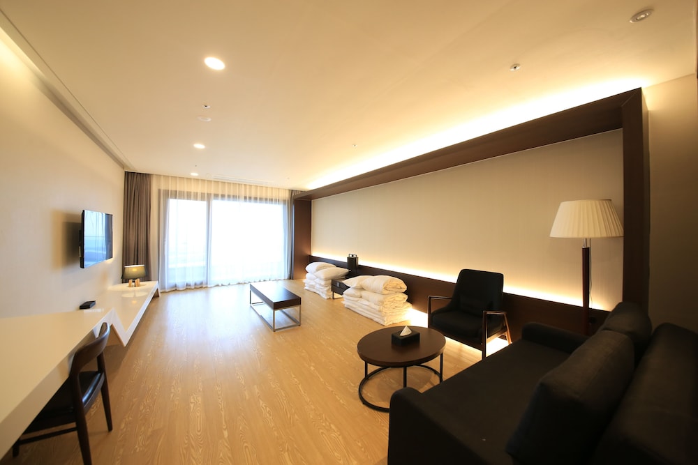 The Qube Resort Jeju 13/27