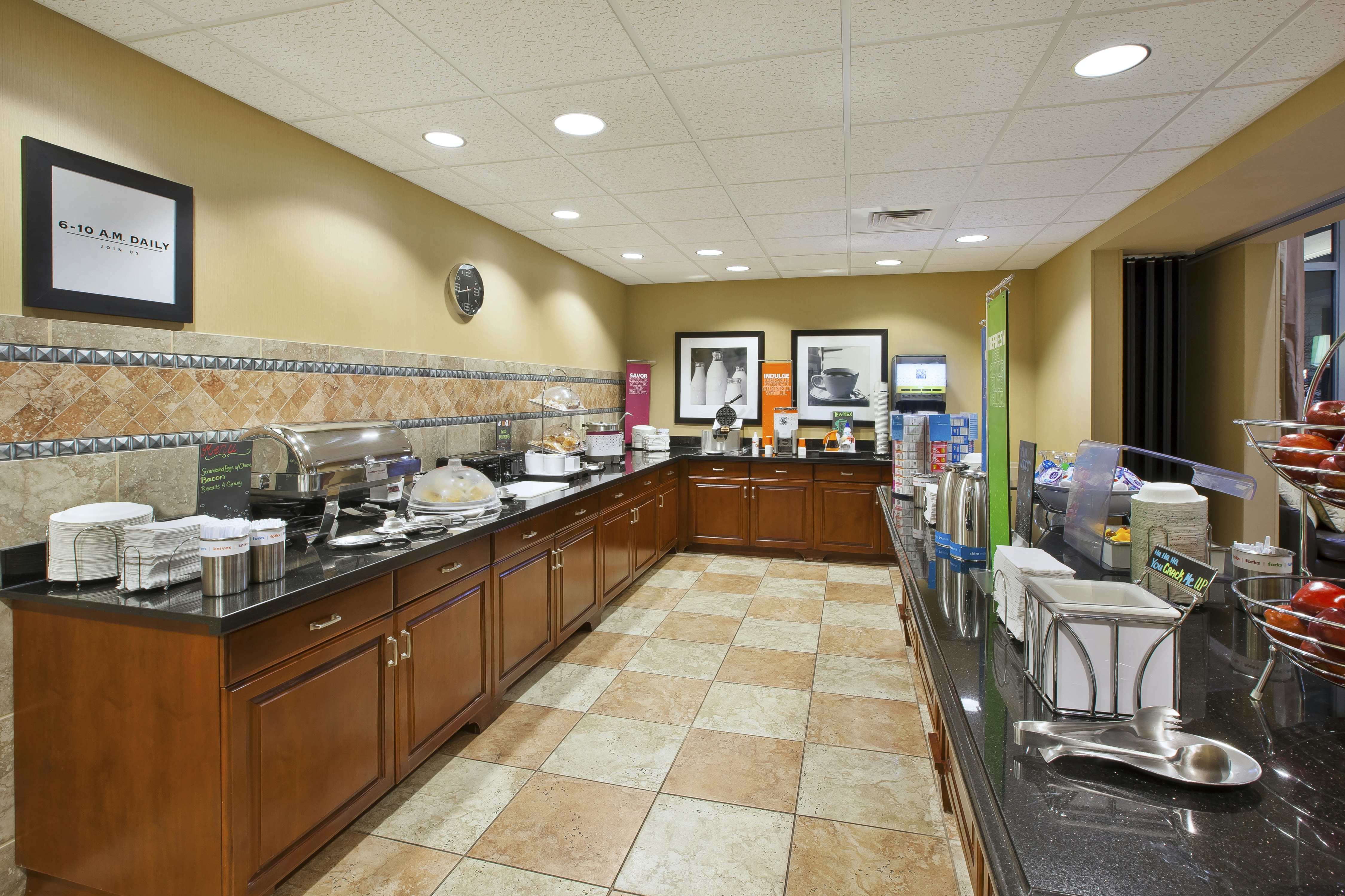 Hampton Inn And Suites Wichita Northeast 4/28