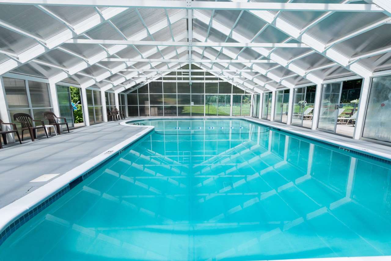 Adirondack Retreat Inn and Suites 27/36