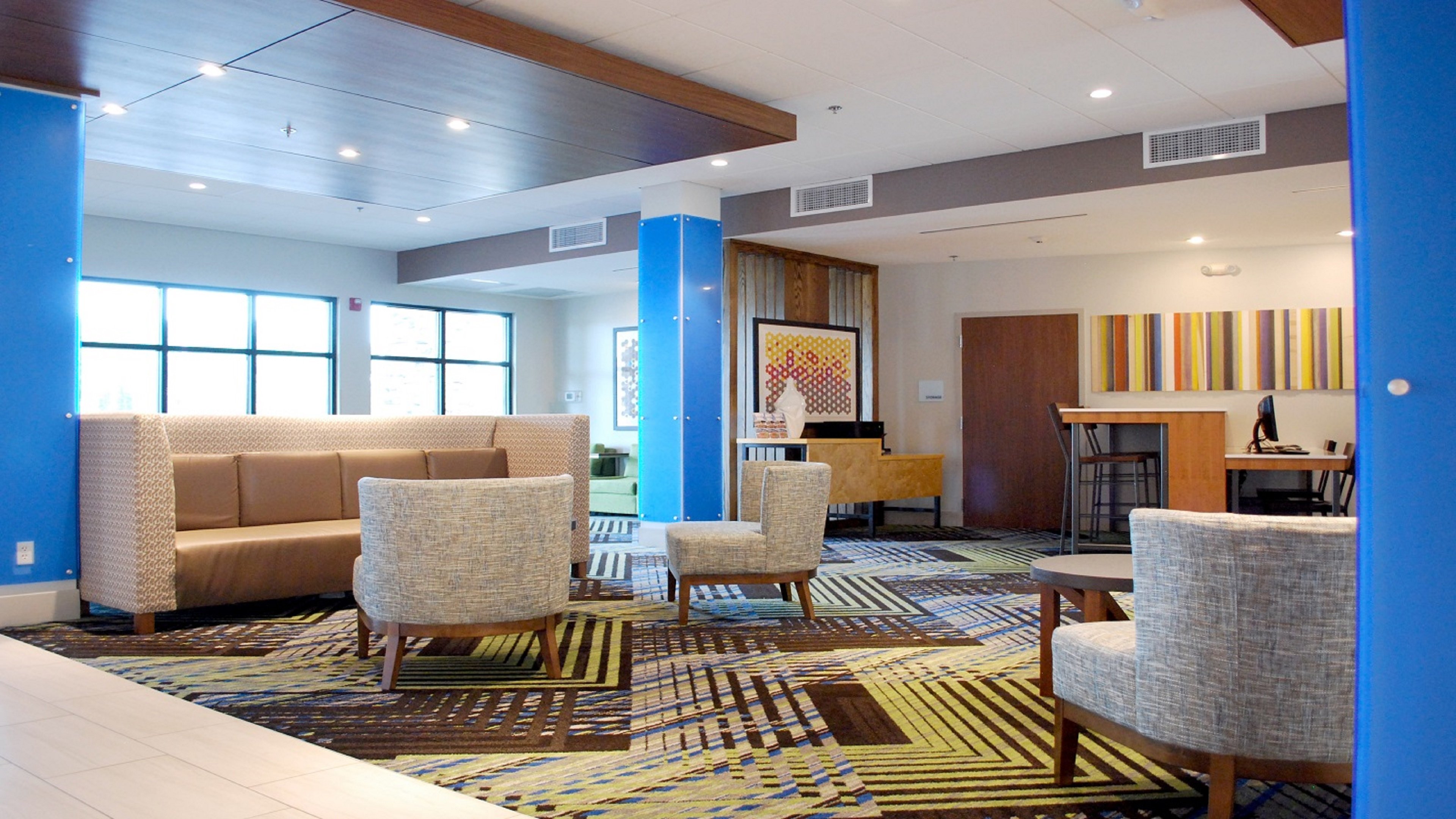 Holiday Inn Express & Suites White Hall 47/72