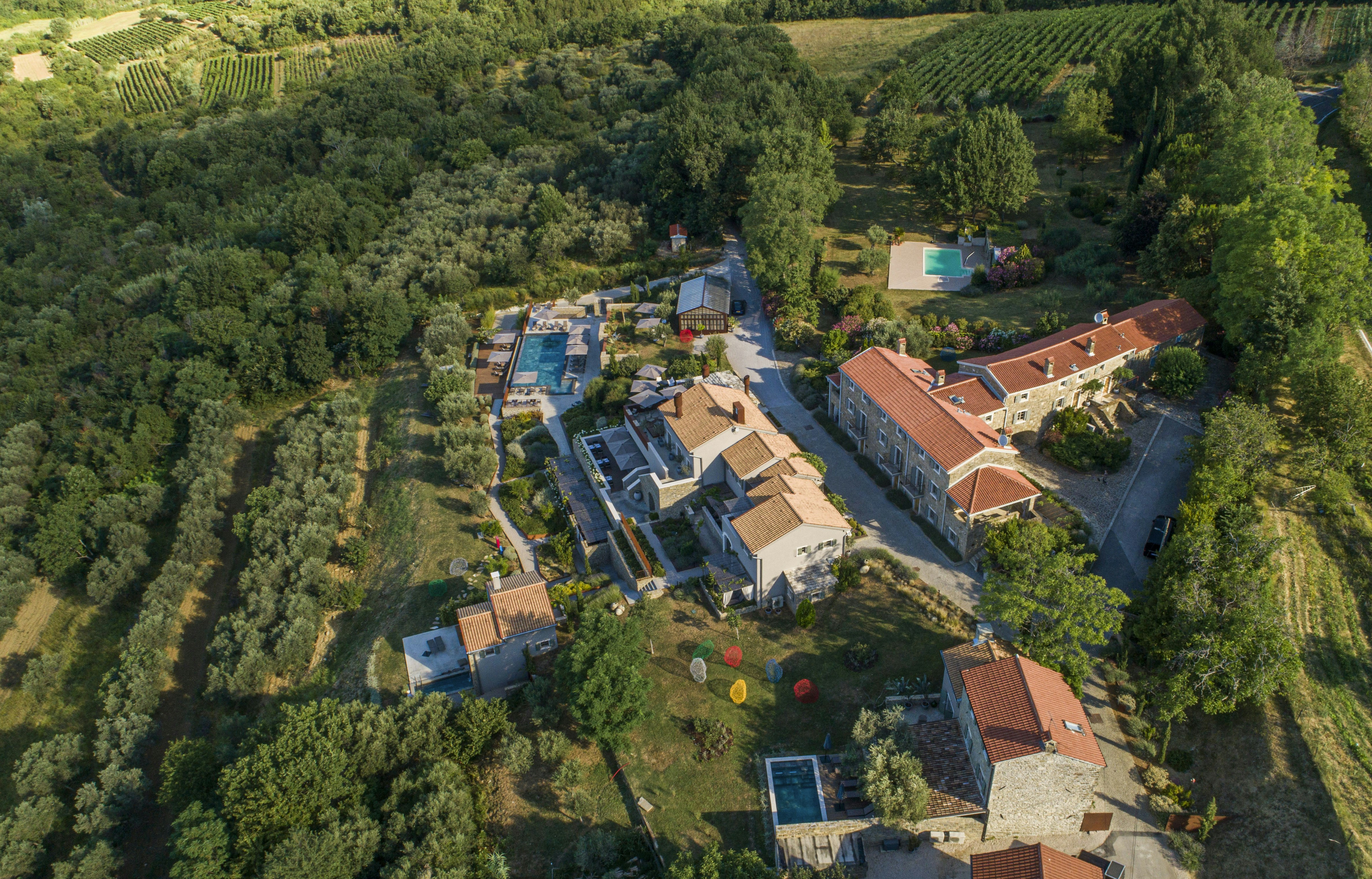 San Canzian Hotel & Residences 77/78