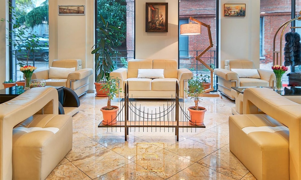 Atrium Boutique Hotel 44/50