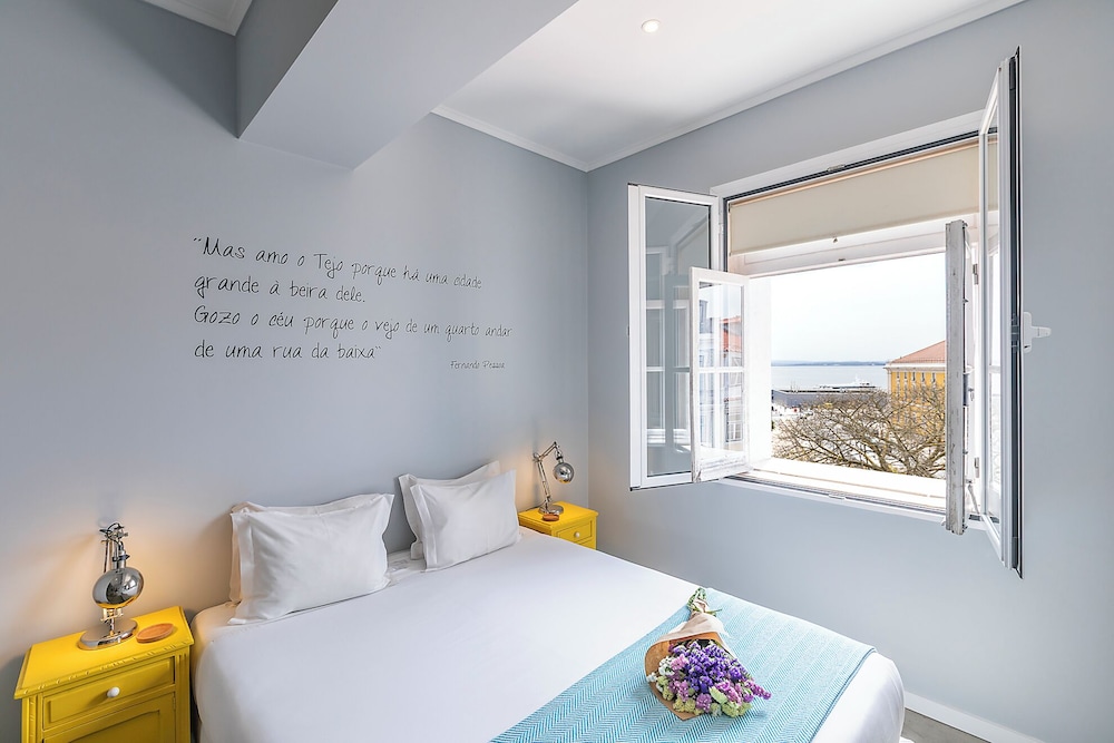 Emporium Lisbon Suites 9/50