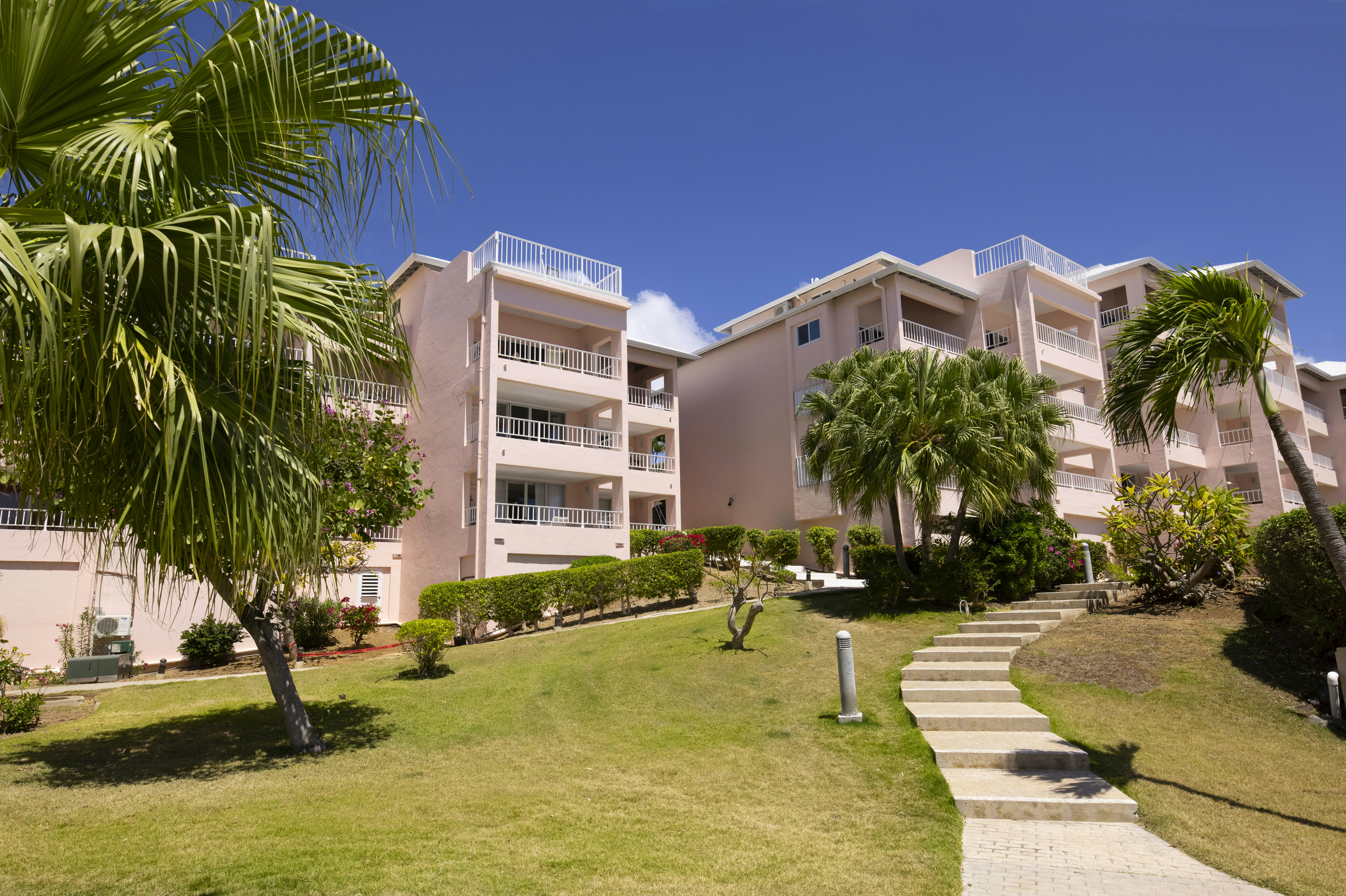 Elysian Beach Resort 82/82