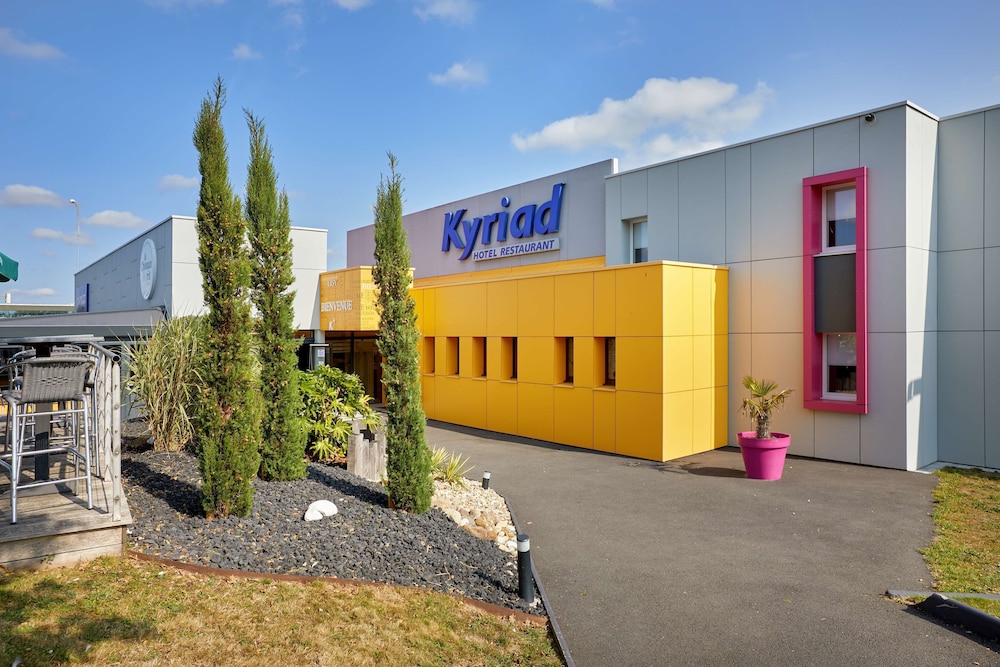 KYRIAD LA ROCHE SUR YON 65/71