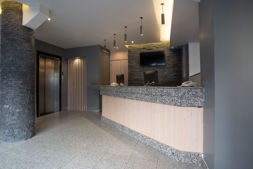 Hotel Roble 6/38