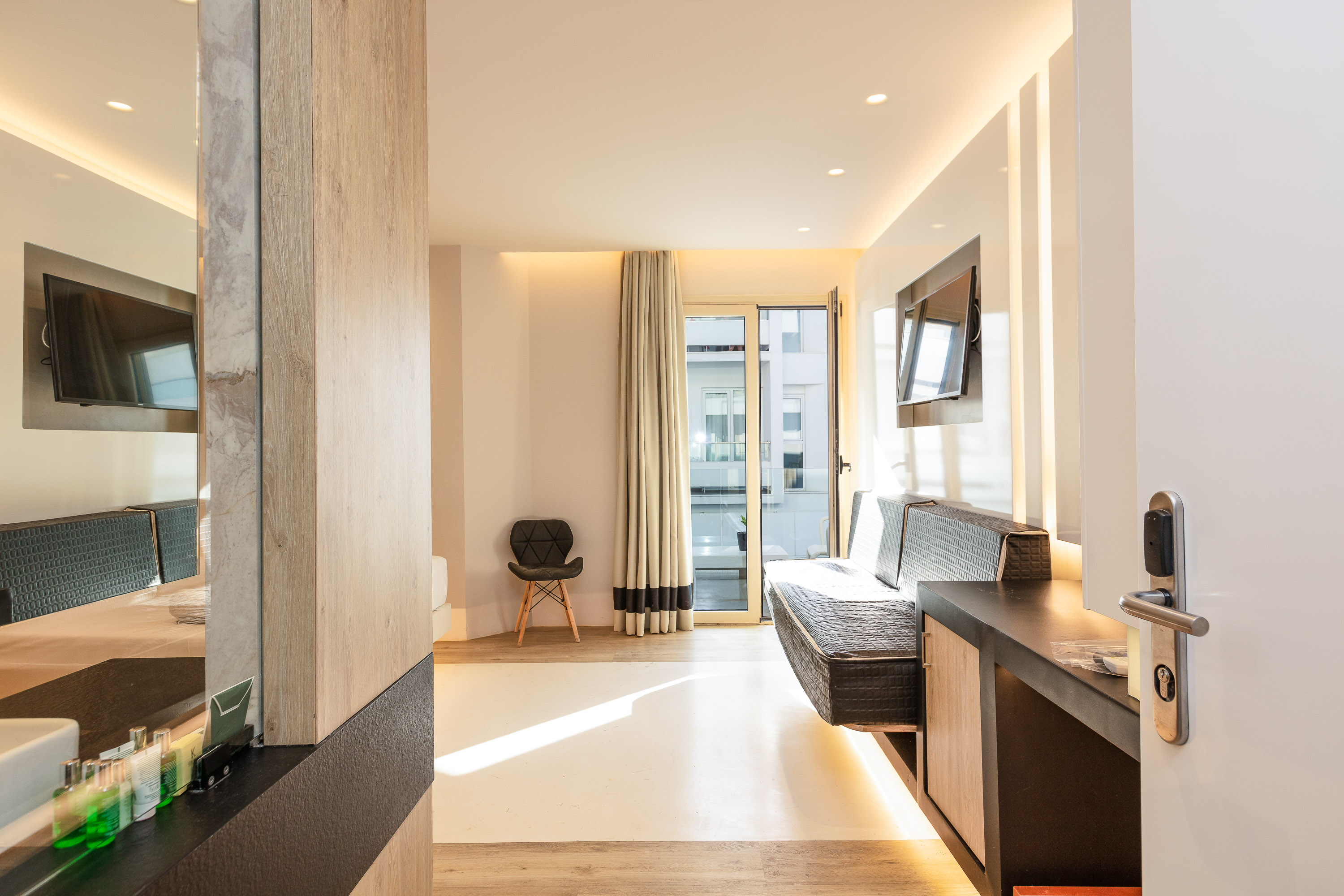 Junior Suite, Lateral Side Sea View، Kahlua Boutique Hotel 8/9