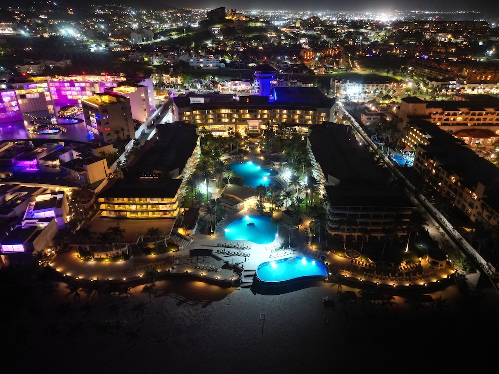GR Solaris Lighthouse Los Cabos 18/73