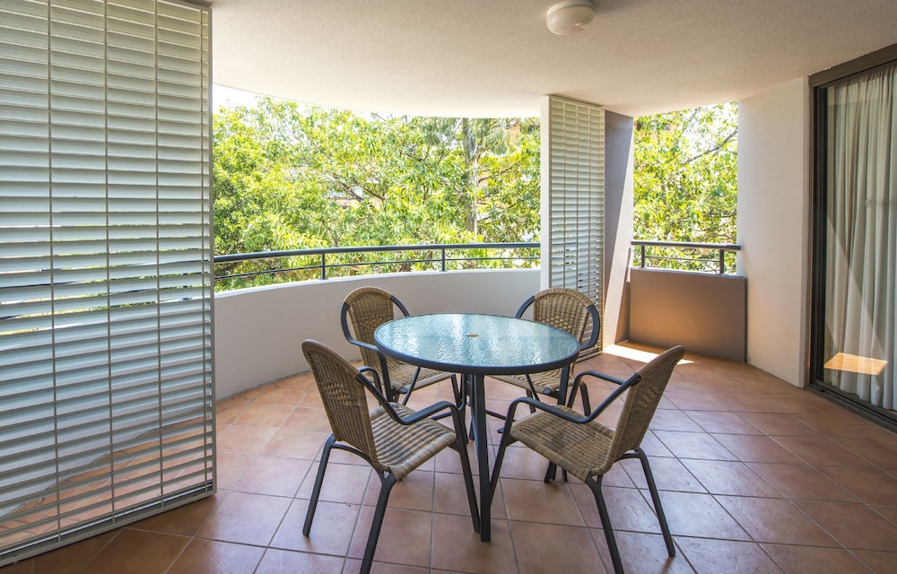 The Oasis Apartments 43/66