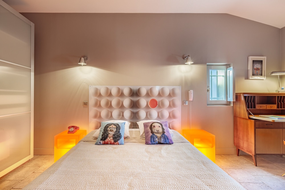 Hotel La Suite 23/75