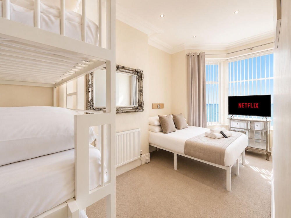 Family, Quadruple, 1 Double and 3 Single Beds