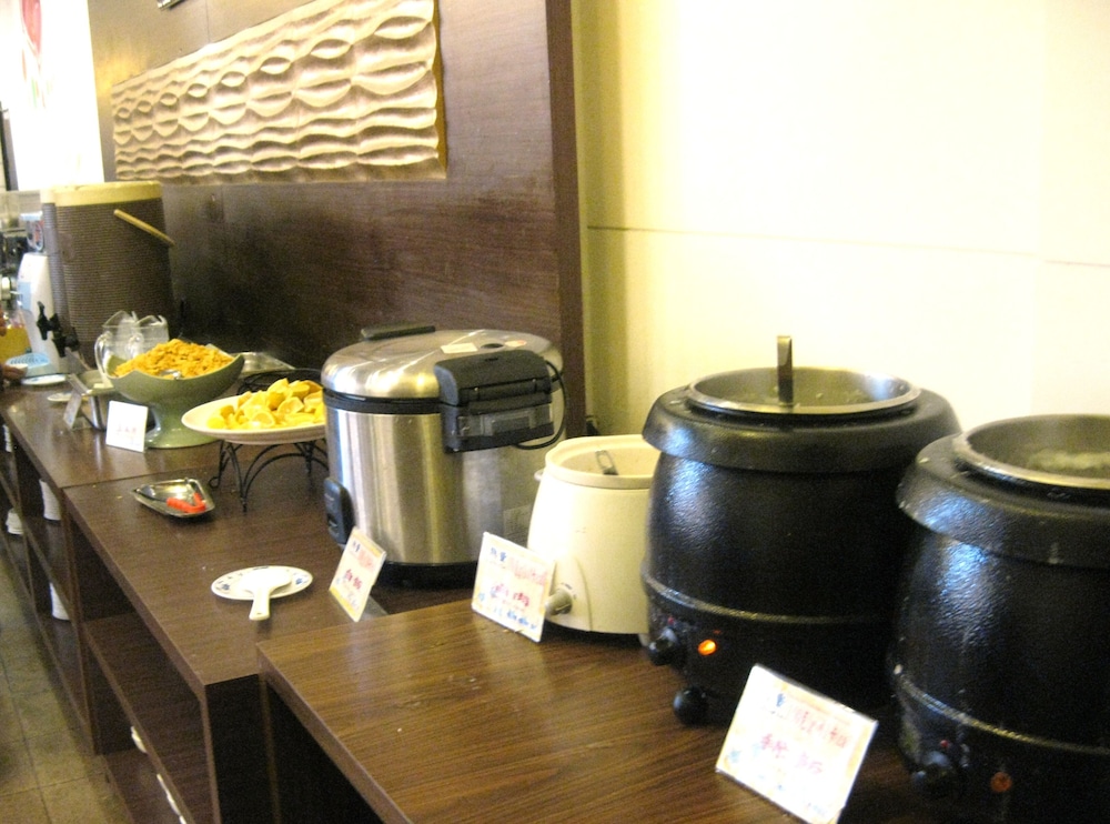 Chientan Youth Hotel 24/42