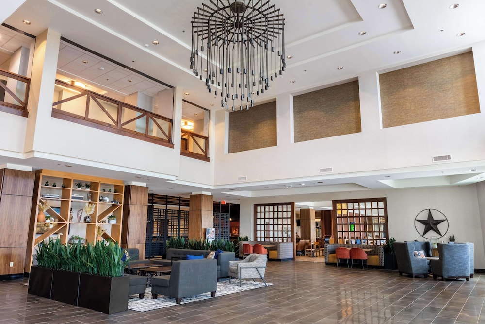 Drury Plaza Hotel Dallas Arlington 5/50