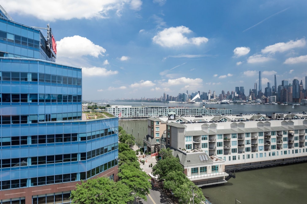 SHERATON LINCOLN HARBOR HOTEL in NEW YORK - NY