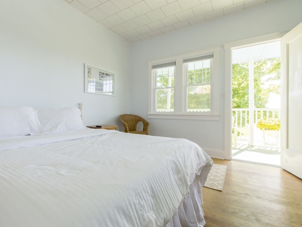 Beach House, Standard, Single, Queen Bed, Private Bathroom