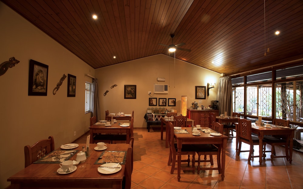 Sunbird Lodge - Guest House 35/40