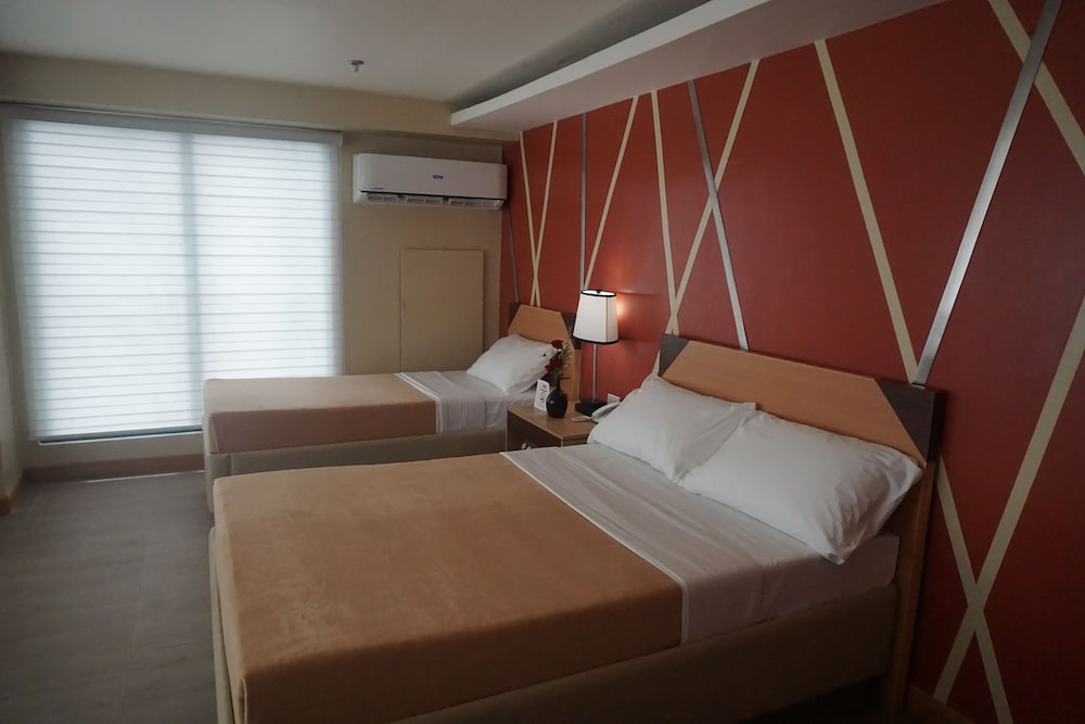 New Dawn Hotel Plus 22/79