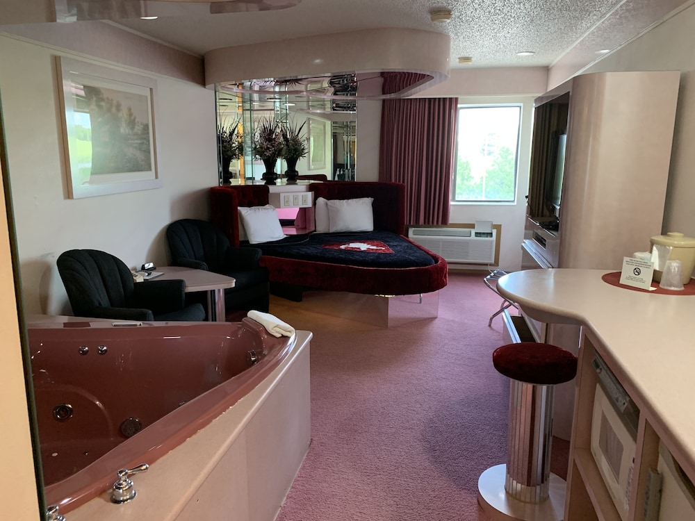 Designer Inn & Suites 45/69