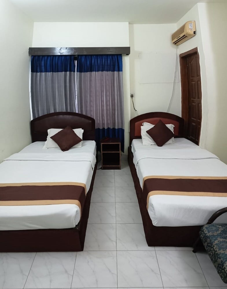 Skylink Ltd Hotel 16/47