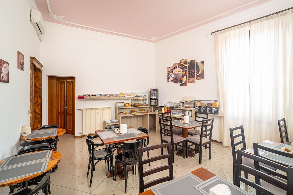 LILIUM HOTEL 46/65