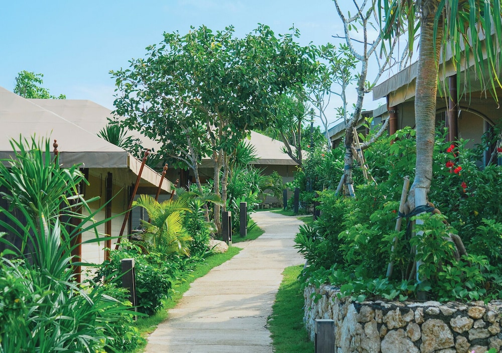 ARNA Suites and Ocean Lounge 41/46
