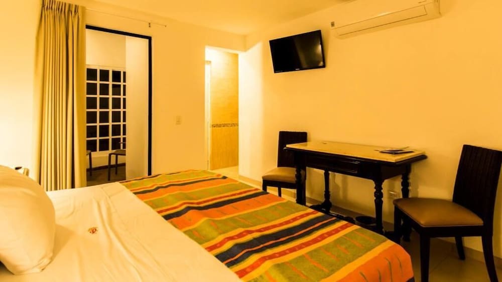 Maria Jose Hotel 16/41